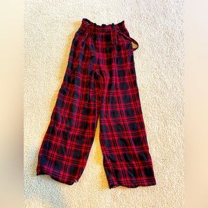 Girls size 10/12 Art Class flowy pants.  Excellent Condition.